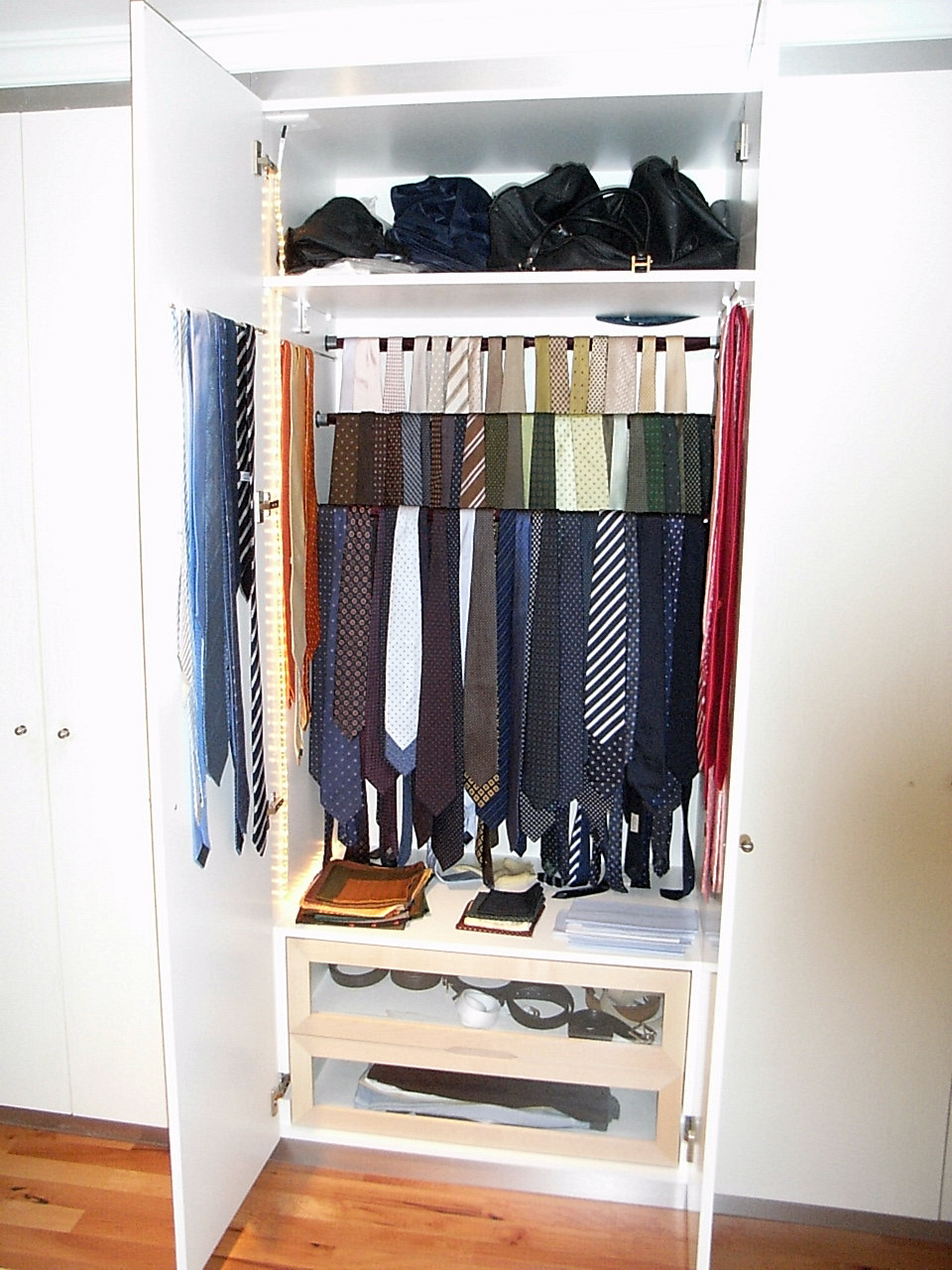 11.3a-Innenschrank
